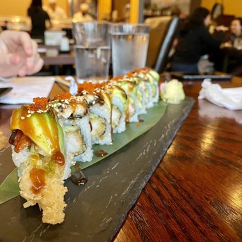 Fatty Fish Sushi Restaurant - Happy Dragon Roll - Sushi Bars Near Me - Everett, Washington