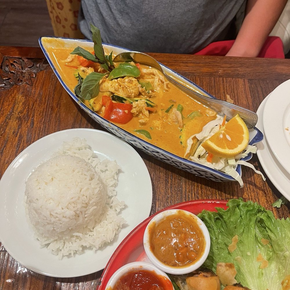 Tee Nee Thai Cuisine - Thai Near Me - San Jose, California