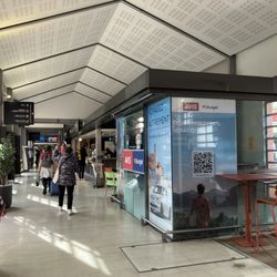 Gare d'Antibes - Inside