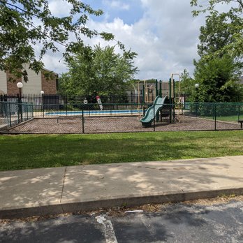 Maple Tree Apartments - Apartments Near Me - La Porte, Indiana Maple Tree Apartments - Apartments Near Me - La Porte, Indiana