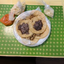 Pupusas Y Tacos Los Reyes - Carnitas and Barbacoa Tacos