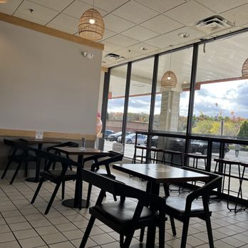 TeaFé - Seating - Bubble Tea Near Me - State College, Pennsylvania TeaFé - Seating - Bubble Tea Near Me - State College, Pennsylvania