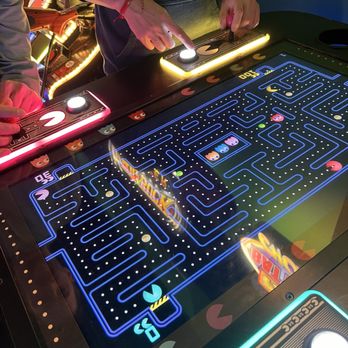 Solace Brewing Company - Pac man game - Breweries Near Me - Sterling, Virginia Solace Brewing Company - Pac man game - Breweries Near Me - Sterling, Virginia