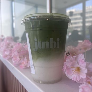 Junbi Matcha & Tea - madagascar vanilla matcha latte - Tea Rooms Near Me - Brookline, Massachusetts