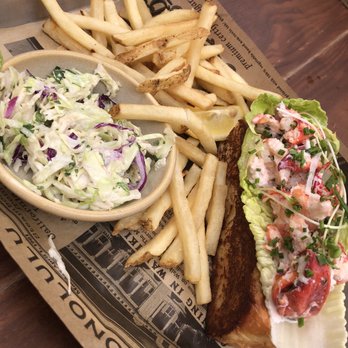 Pacific Catch - Lobster Roll - Seafood Near Me - San Francisco, California Pacific Catch - Lobster Roll - Seafood Near Me - San Francisco, California