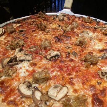 D. L. Mack's - Build Your Own Pizza - Pizza Near Me - Dallas, Texas D. L. Mack's - Build Your Own Pizza - Pizza Near Me - Dallas, Texas