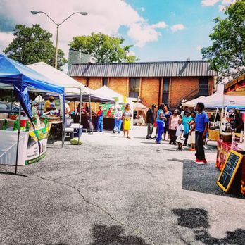 Lithonia Farmers Market - Lithonia Farmer market vendors and customer enjoying the sunshine! - Farmers Market Near Me - Lithonia, Georgia Lithonia Farmers Market - Lithonia Farmer market vendors and customer enjoying the sunshine! - Farmers Market Near Me - Lithonia, Georgia