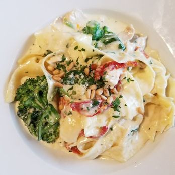 Drift Kitchen & Bar - Hutchinson Shores Resort - Seafood Near Me - Jensen Beach, Florida