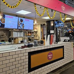 Momo Dosa Street Food - Counter