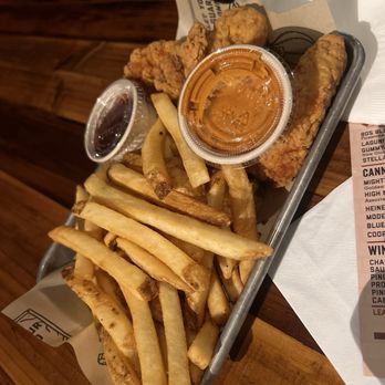 Punch Line Sacramento - Chicken Tenders & Fries - Comedy Clubs Near Me - Sacramento, California