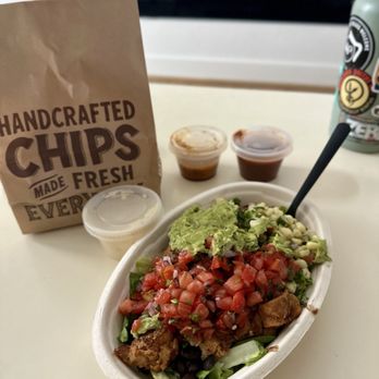 Chipotle Mexican Grill - Chicken Build Your Own Salad - Mexican Near Me - West Jordan, Utah Chipotle Mexican Grill - Chicken Build Your Own Salad - Mexican Near Me - West Jordan, Utah