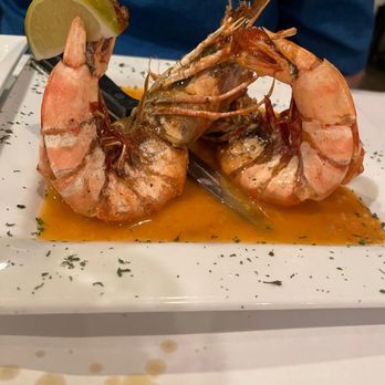 Lisbon Portuguese Restaurant - Gambas à Moçambique
(Grilled Tiger Shrimp) - Portuguese Near Me - Orlando, Florida Lisbon Portuguese Restaurant - Gambas à Moçambique
(Grilled Tiger Shrimp) - Portuguese Near Me - Orlando, Florida
