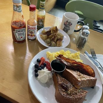 Little River Cafe - Brioche French Toast - Breakfast & Brunch Near Me - Portland, Oregon Little River Cafe - Brioche French Toast - Breakfast & Brunch Near Me - Portland, Oregon