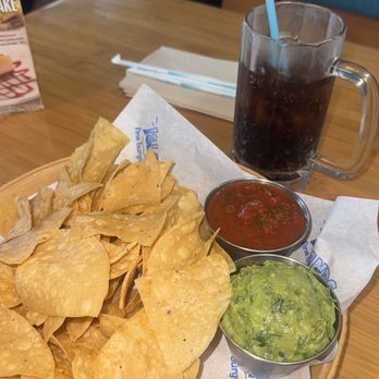 Islands Restaurant - Chips with gauc and salsa - Burgers Near Me - San Diego, California Islands Restaurant - Chips with gauc and salsa - Burgers Near Me - San Diego, California