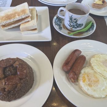 Ipoh Kopitiam - Breakfast D plate with kurobuta sausage and Kaya toast - Malaysian Near Me - Alhambra, California
