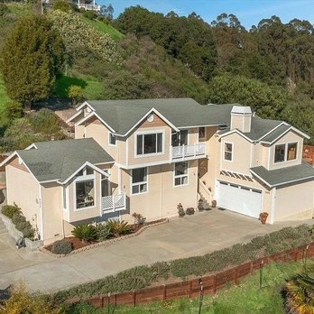 Howard Bloom - New home in Santa Cruz - Real Estate Agents Near Me - Los Altos, California