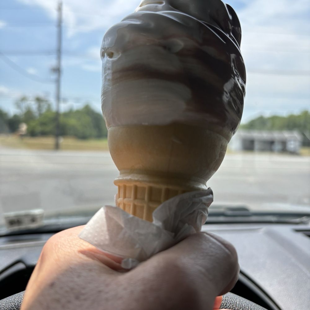 Evergreen ice cream twist .
