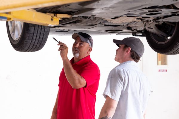 High-Quality Paint And Body Shops In Baton Rouge Photo Concept High-Quality Paint And Body Shops In Baton Rouge Photo Concept
