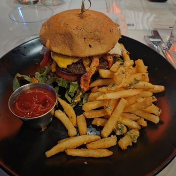 Knolls - Kobe Burger with fried egg and grilled peppers, garlic fries - Lounges Near Me - Laguna Niguel, California