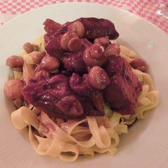 La Fontaine de Mars - Coq au vin - French Near Me - Paris, 75