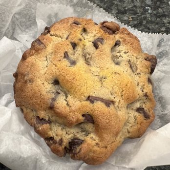 Funny Face Bakery - Deluxe Chocolate Chip - Cupcakes Near Me - New York, New York