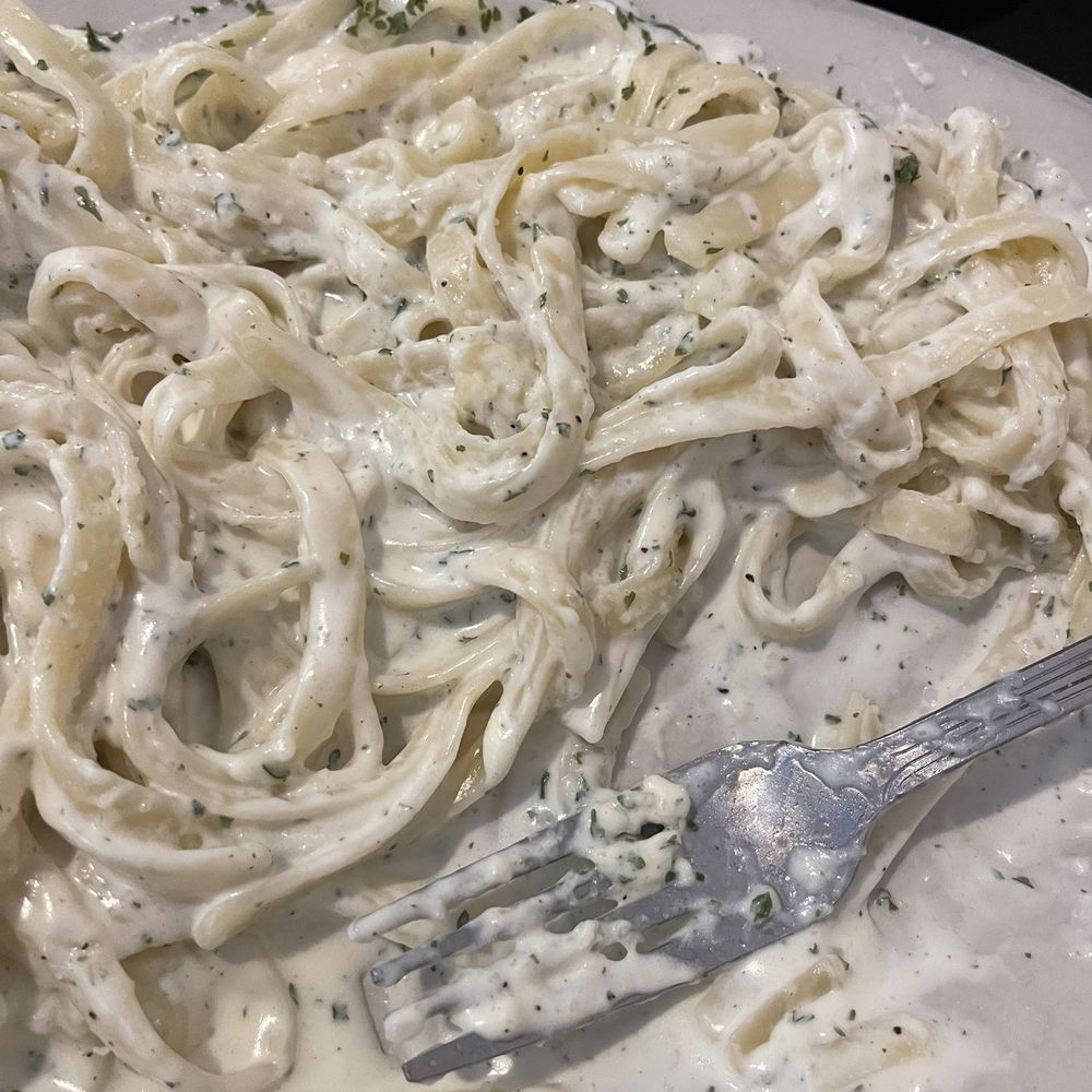Vetoni’s - Fettuccine Alfredo - Pizza Near Me - Graham, Texas Vetoni’s - Fettuccine Alfredo - Pizza Near Me - Graham, Texas