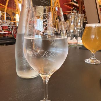La Loulou - Wine Bars Near Me - Oakland, California La Loulou - Wine Bars Near Me - Oakland, California