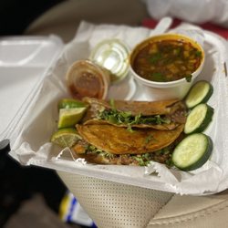 Los TanChingones - Birria Tacos