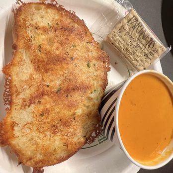Nordstrom Ebar Artisan Coffee - Grilled cheese with tomato soup - Coffee & Tea Near Me - Torrance, California