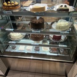 D Spot Dessert Cafe - Cake selection