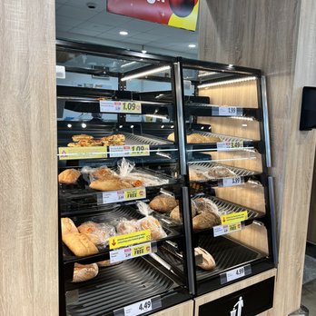 Lidl - Grocery Near Me - Charlotte, North Carolina