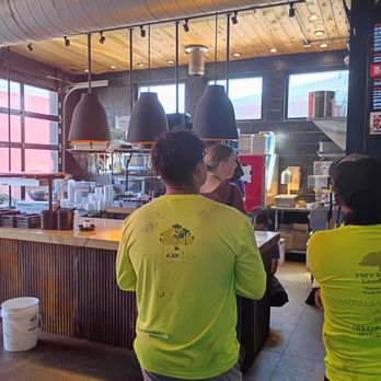 Ray Ray's Hog Pit - Order counter at Ray Rays BBQ Clintonville - Barbeque Near Me - Columbus, Ohio