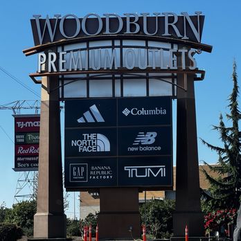 Woodburn Premium Outlets - Shopping Centers Near Me - Woodburn, Oregon Woodburn Premium Outlets - Shopping Centers Near Me - Woodburn, Oregon