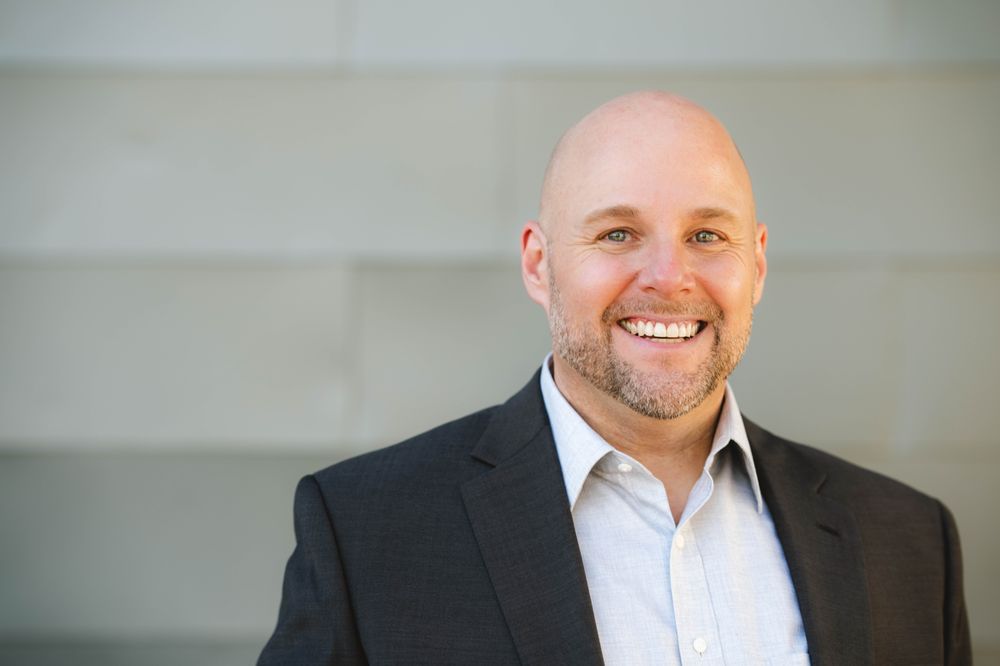 JAMES HARDIN HECHT REAL ESTATE GROUP Updated May 2024 930 S Bell