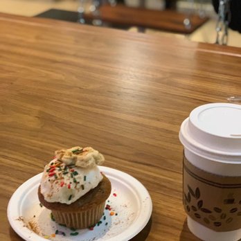 Molly's Cupcakes - Cupcakes Near Me - Chicago, Illinois Molly's Cupcakes - Cupcakes Near Me - Chicago, Illinois