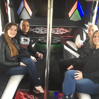 Uncorked Tours - Party bus with uncorked! - Wine Tours Near Me - Temecula, California