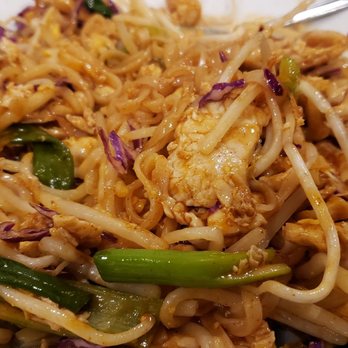 Thai Spoons - Chicken pad thai - Thai Near Me - Sunnyvale, California Thai Spoons - Chicken pad thai - Thai Near Me - Sunnyvale, California