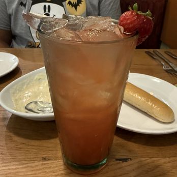Olive Garden Italian Restaurant - Peach Bellini - Italian Near Me - Orange, California Olive Garden Italian Restaurant - Peach Bellini - Italian Near Me - Orange, California