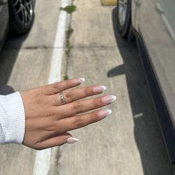 Natural Nails - Clean girl nails.