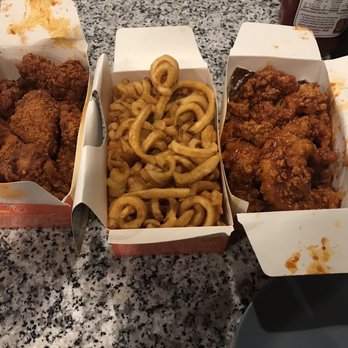 Chicken Pocha - Red pepper tikkudak wings, curly fries, and spicy garlic tenders - Chicken Wings Near Me - Germantown, Maryland Chicken Pocha - Red pepper tikkudak wings, curly fries, and spicy garlic tenders - Chicken Wings Near Me - Germantown, Maryland