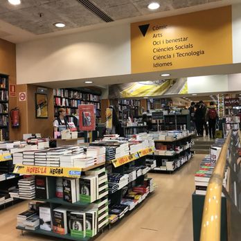 La Casa del Llibre - Selection - Bookstores Near Me - Barcelona, B