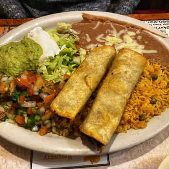 El Jimador Mexican Restaurant - Beef Taquitos lunch plate. - Mexican Near Me - Saint Robert, Missouri El Jimador Mexican Restaurant - Beef Taquitos lunch plate. - Mexican Near Me - Saint Robert, Missouri