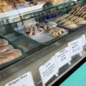 Toluca Bakery - Pastries - Bakeries Near Me - Los Angeles, California