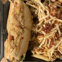 Deaverdura - Regular tripletta.... comes with smothered fries