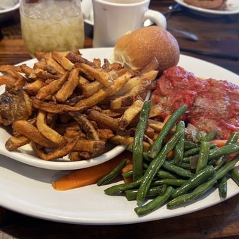 Maple Leaf Diner - Stuffed cabbage rolls - American Near Me - Dallas, Texas Maple Leaf Diner - Stuffed cabbage rolls - American Near Me - Dallas, Texas