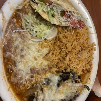 El Patron - Taco and relleno combo plate. - Mexican Near Me - Altadena, California El Patron - Taco and relleno combo plate. - Mexican Near Me - Altadena, California