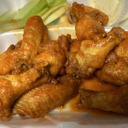 Original Pete's Pizza and Wings - Buffalo Wings - hot, nice kick and the meat was fresh. Good average wings.