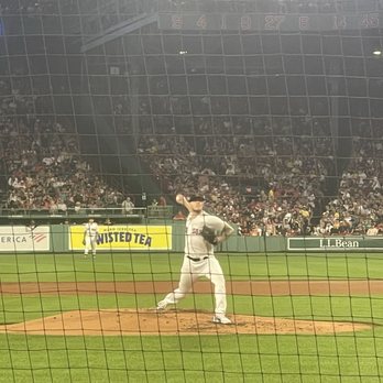 Fenway Park - Stadiums & Arenas Near Me - Boston, Massachusetts Fenway Park - Stadiums & Arenas Near Me - Boston, Massachusetts