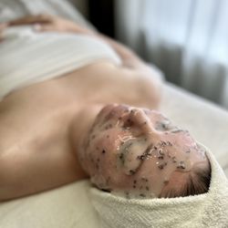 For The Girls - Facial