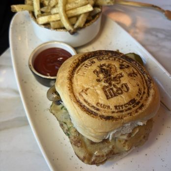 InSo - Lounges Near Me - Irving, Texas